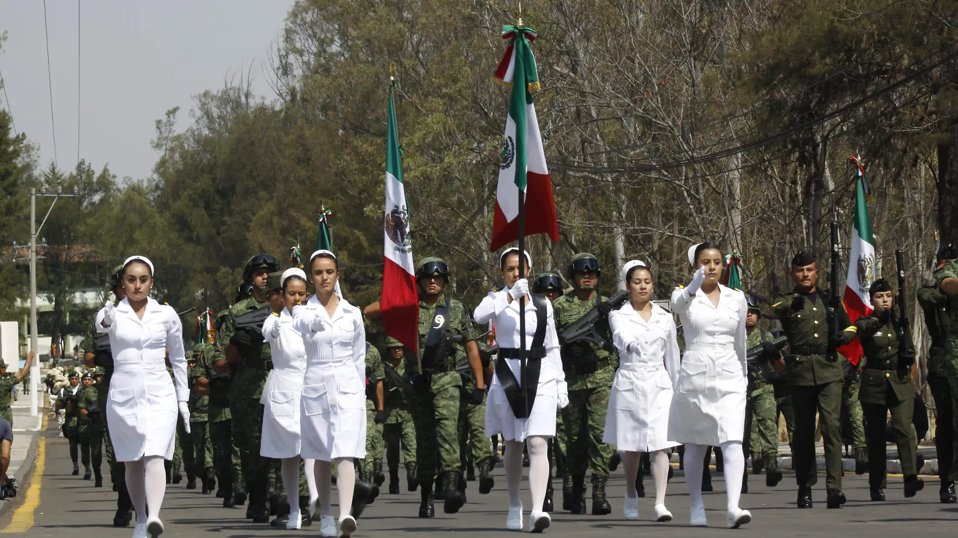 Contingentes militares que participaran en el desfile 5 de mayo (26)